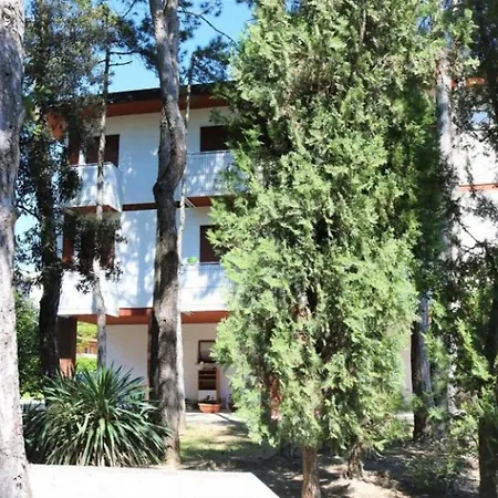Near The And Thermal Area Μπιμπιόνε